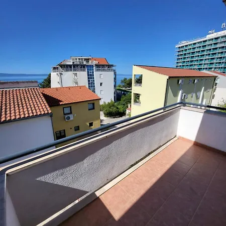 Apartment 4