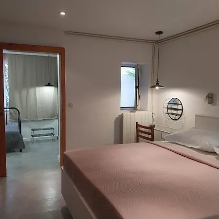 4 * Makarska
