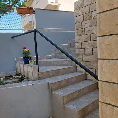 4 Makarska